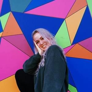 Meet your Posher, Leanne